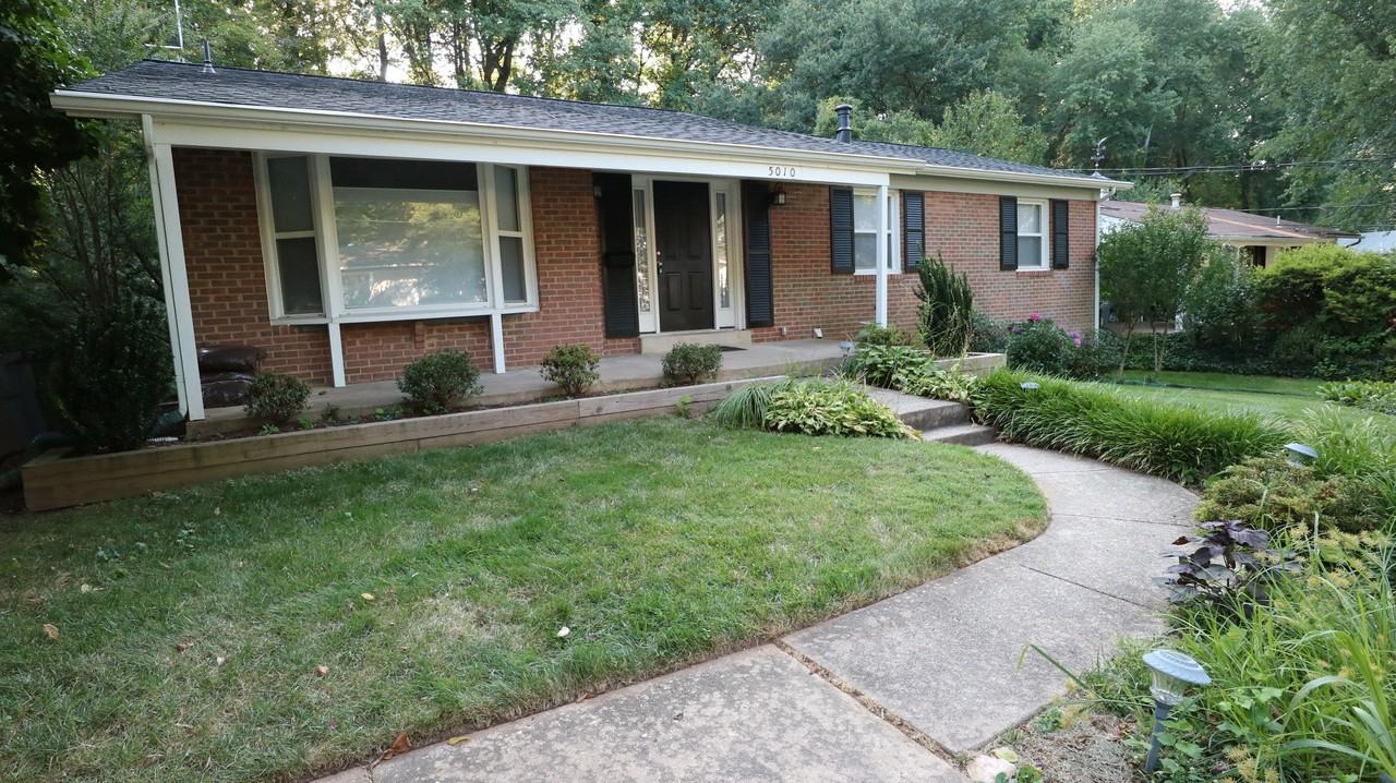 5010 Woodland Way - Photo 2 of 33