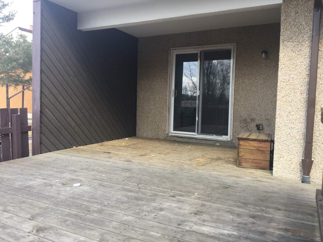 8023 27 Ave NW - Photo 2 of 16