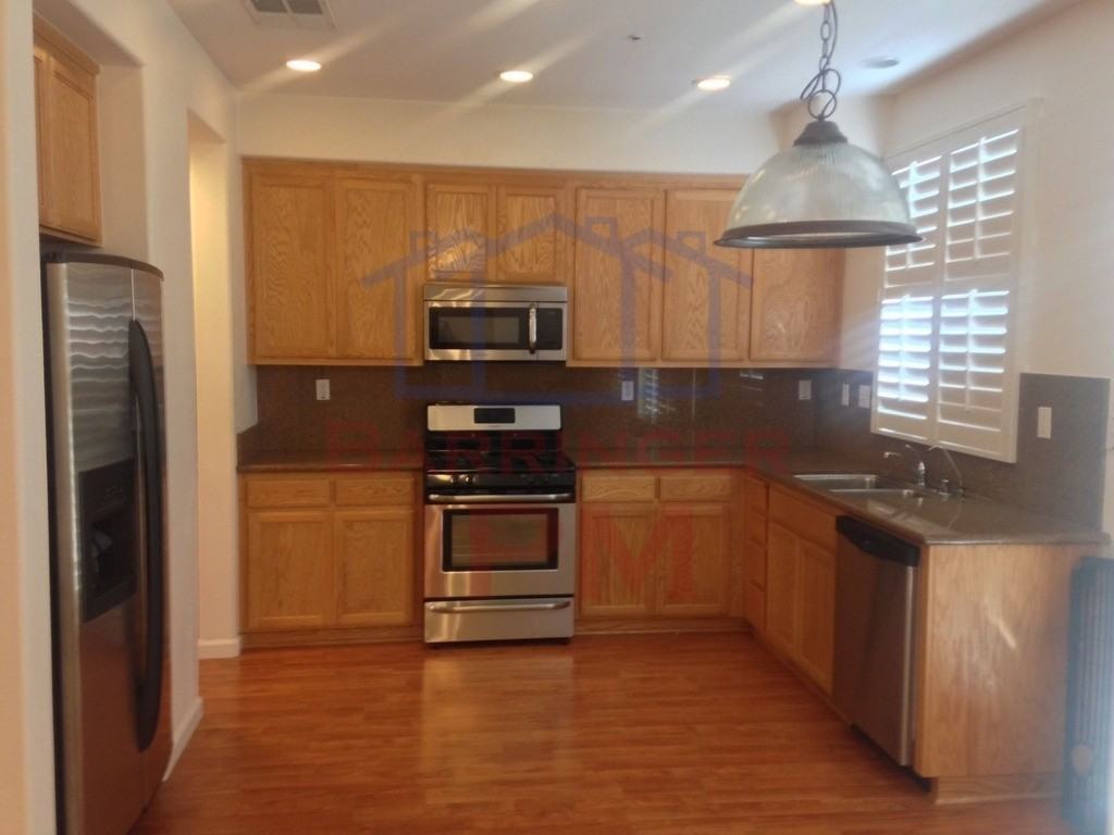 186 Kayla Pl - Photo 3 of 26