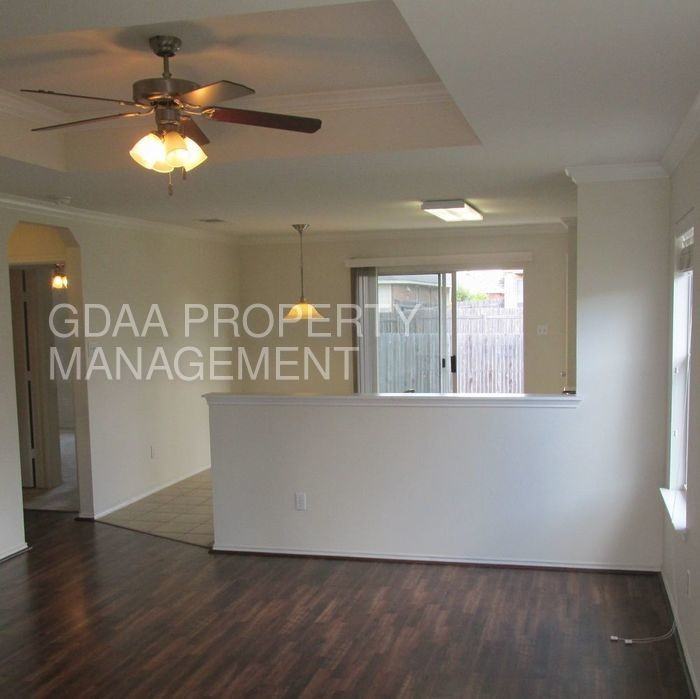 129 Luna Vista Dr - Photo 2 of 12
