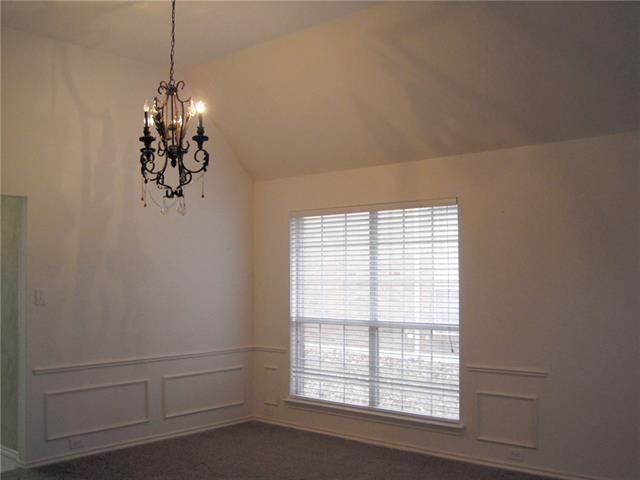 1420 Capstan Dr - Photo 3 of 23