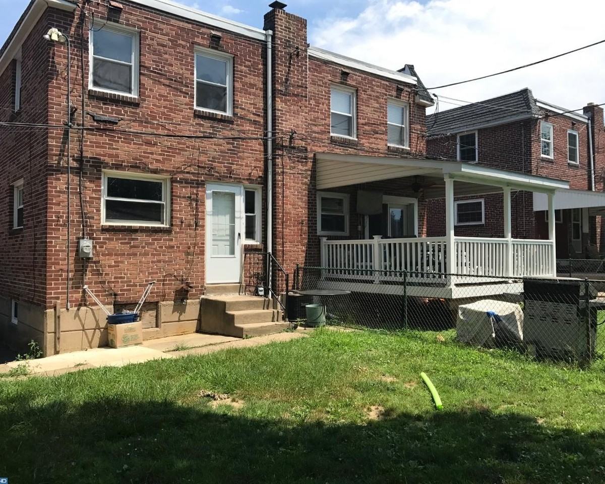 638 W Ashland Ave - Photo 2 of 11