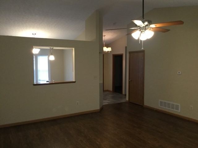 4842 Ballentine Dr - Photo 3 of 14