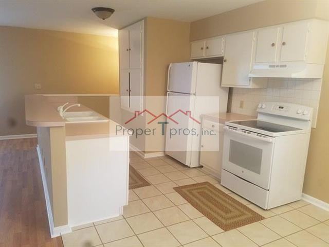 2880 John Avenue - Photo 2 of 10