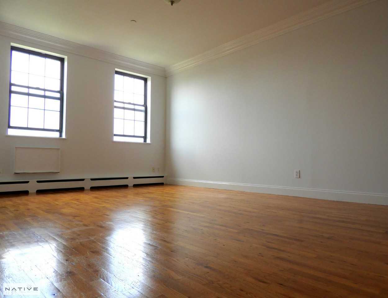 56 Monitor St #4F - Photo 2 of 6