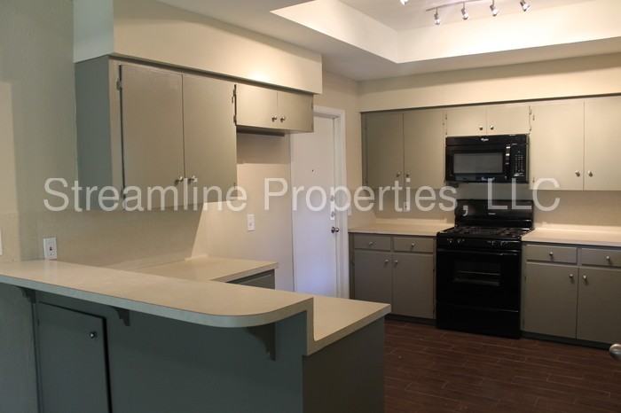 11915 River Oaks Trail - Photo 2 of 24