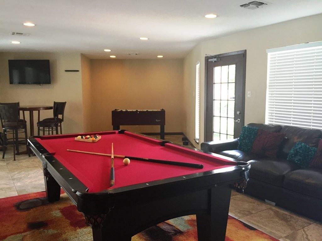 Venetian on Ella - Photo 2 of 20