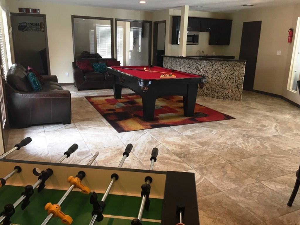 Venetian on Ella - Photo 3 of 20