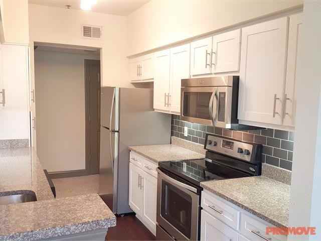 Savannah at Park Place - Photo 2 of 10