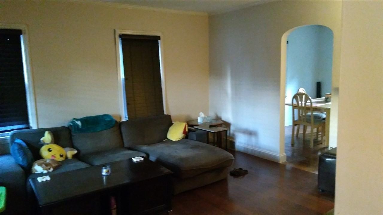 310 Walmer St - Photo 2 of 12