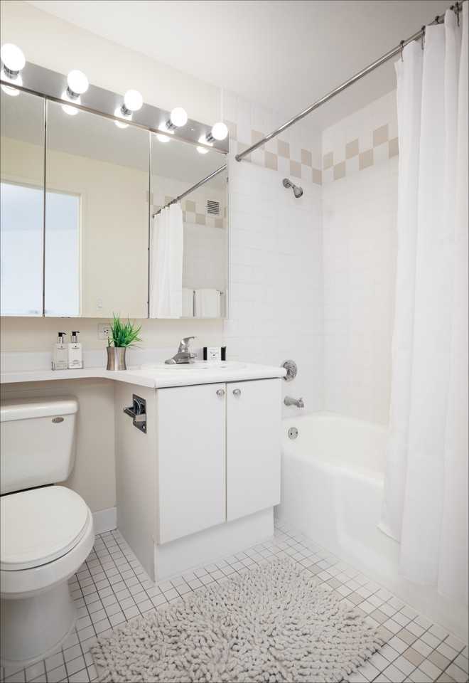 650 West 42nd Street - Photo 3 of 13