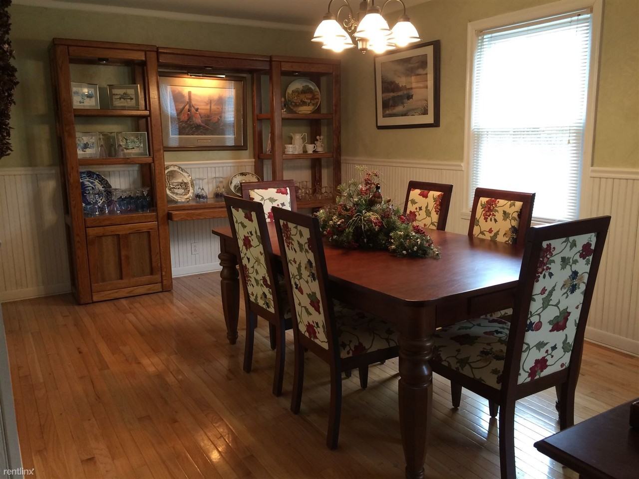 612 Prairie St - Photo 2 of 9