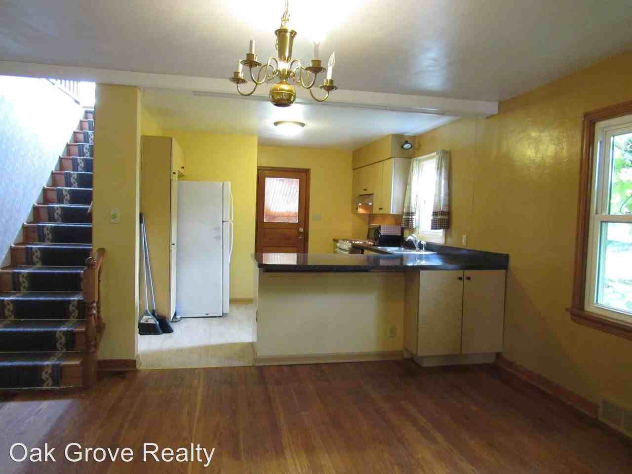 366 Washington St - Photo 2 of 21