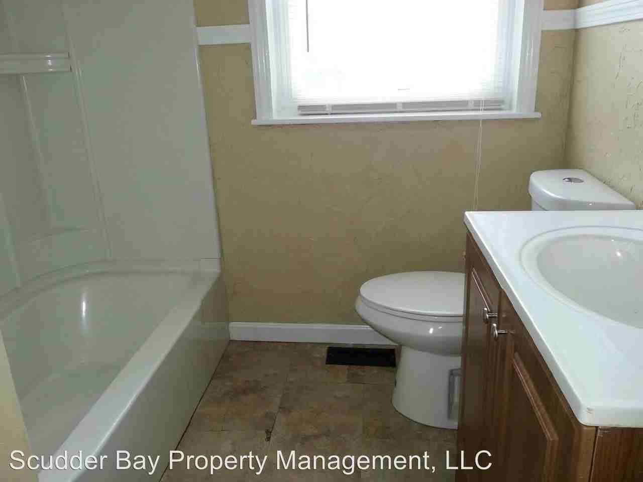 48 Elm St - Photo 2 of 4