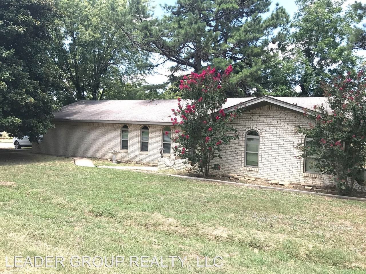 201 South Dr - Photo 2 of 15