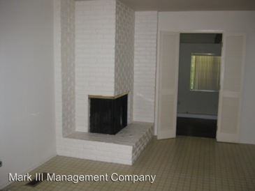 1034 Chaucer Ct - Photo 2 of 5