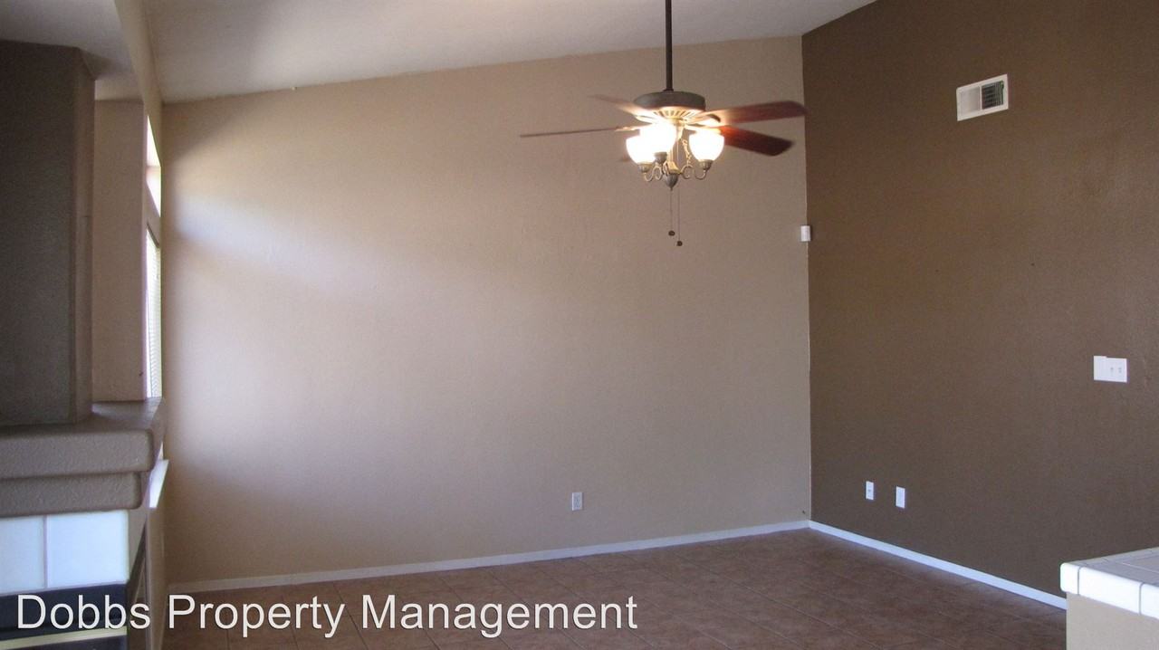 817 Sand Creek Dr - Photo 3 of 19