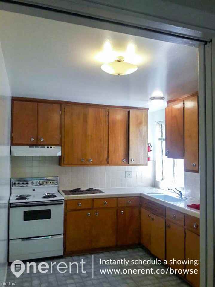 860 Corbett Ave #204