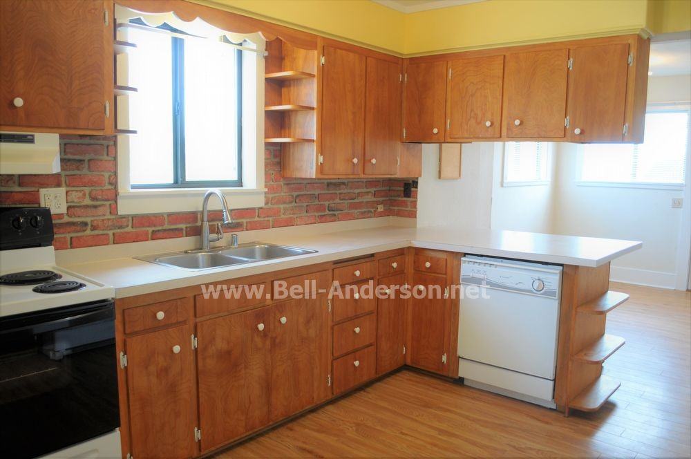 703 E James St - Photo 3 of 15