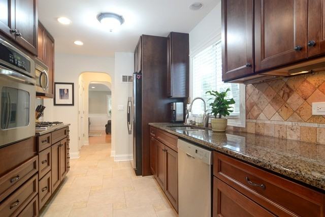 1442 Hackberry Rd - Photo 3 of 25