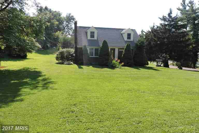 12010 Boxer Hill Rd - Photo 2 of 25