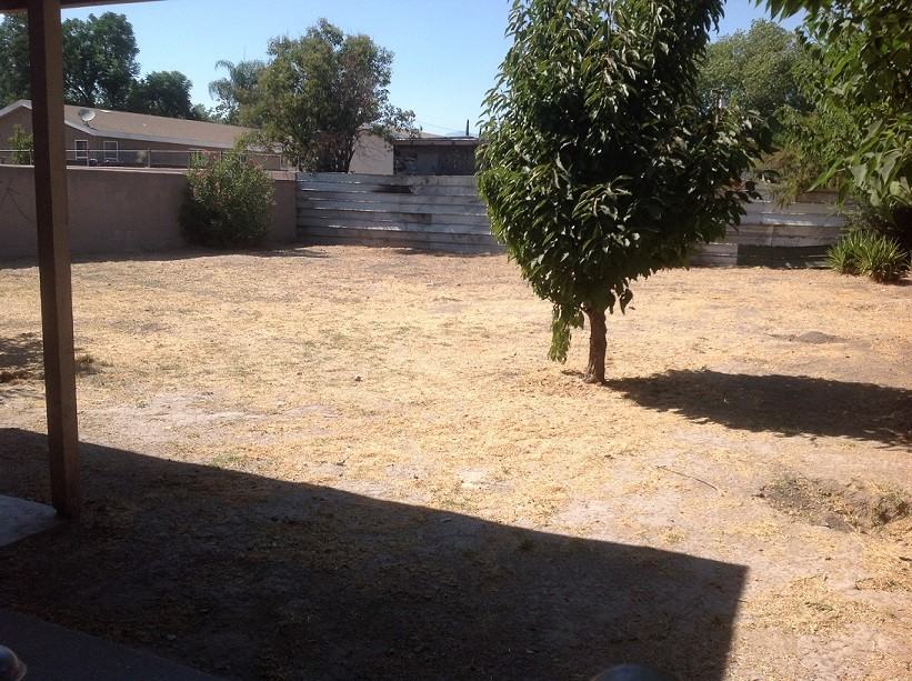 1480 W 9th St - Photo 2 of 9