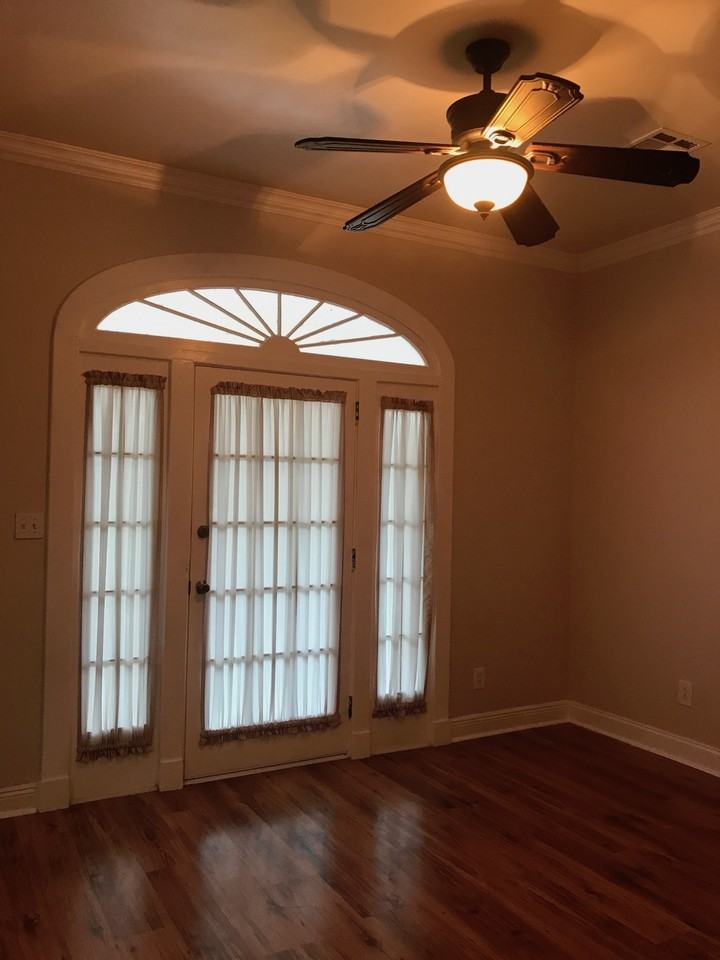 830 Friscoville Avenue - Photo 3 of 12