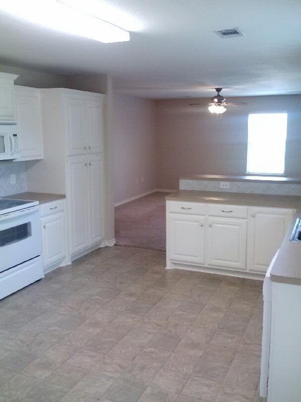 5989 32nd St - Photo 2 of 6