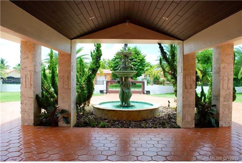 290 SW 123rd Ave - Photo 3 of 35