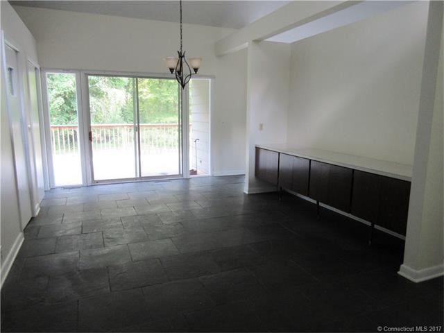 17 Gilman Rd - Photo 3 of 18