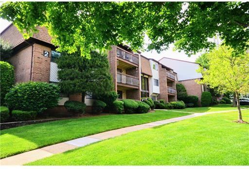 223 Edison Glen Terrace - Photo 2 of 23