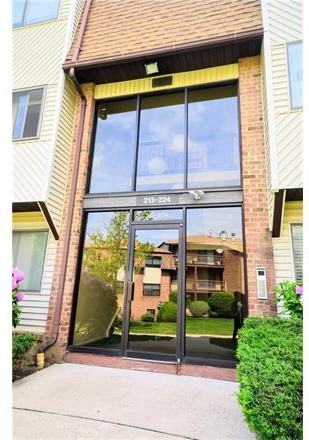 223 Edison Glen Terrace - Photo 3 of 23