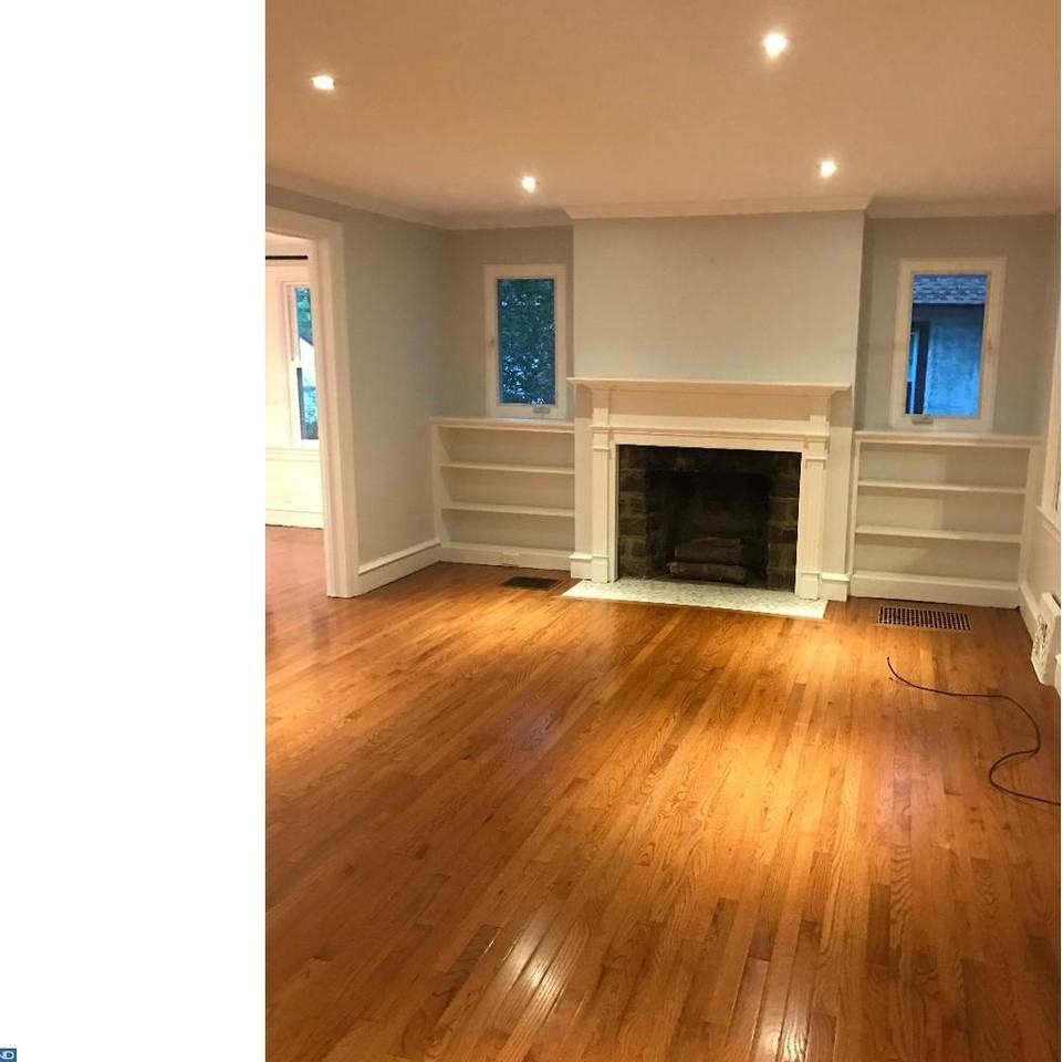 201 Strathmore Rd - Photo 3 of 15