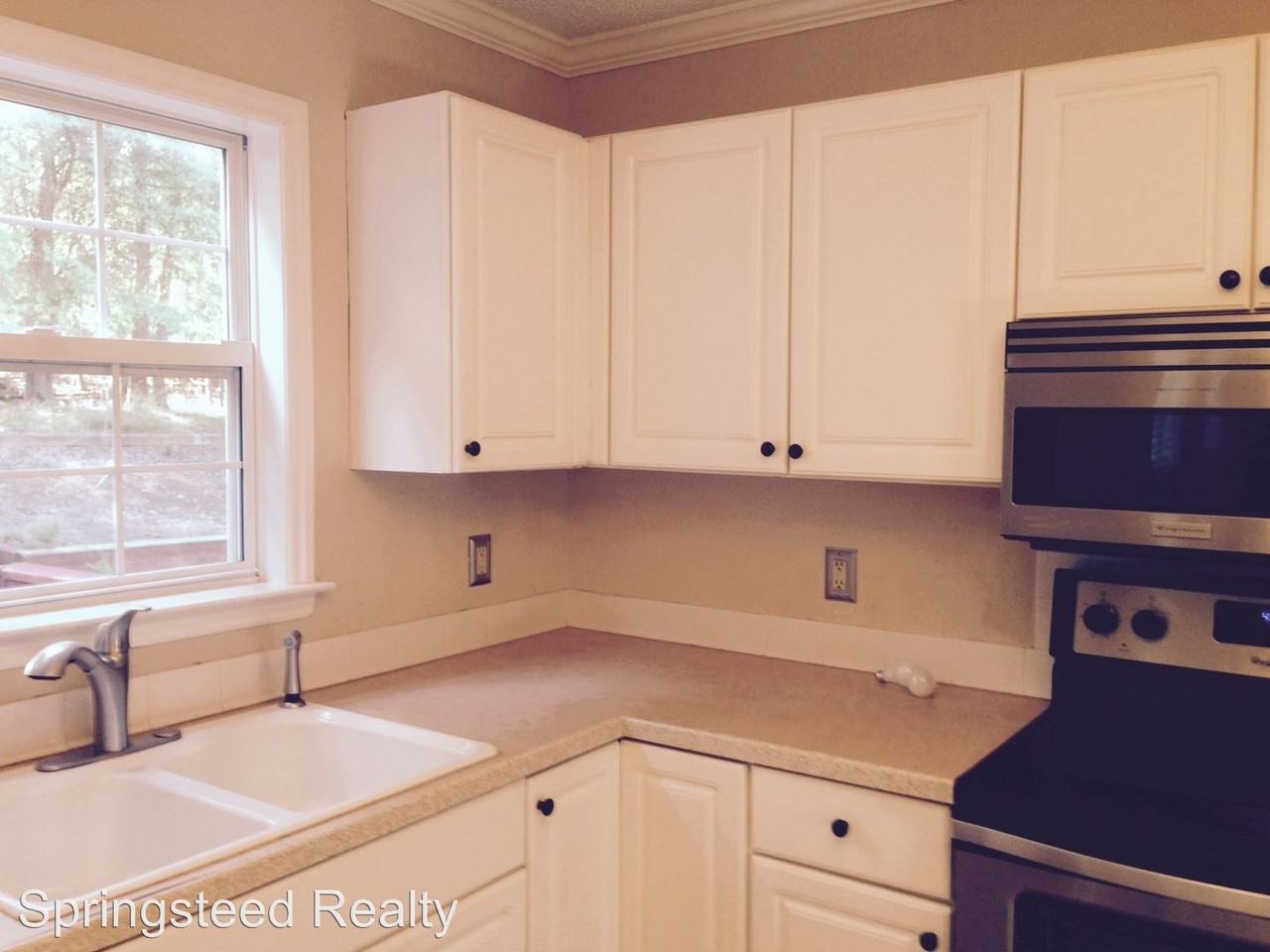 10430 Misty Ridge Ln - Photo 2 of 16