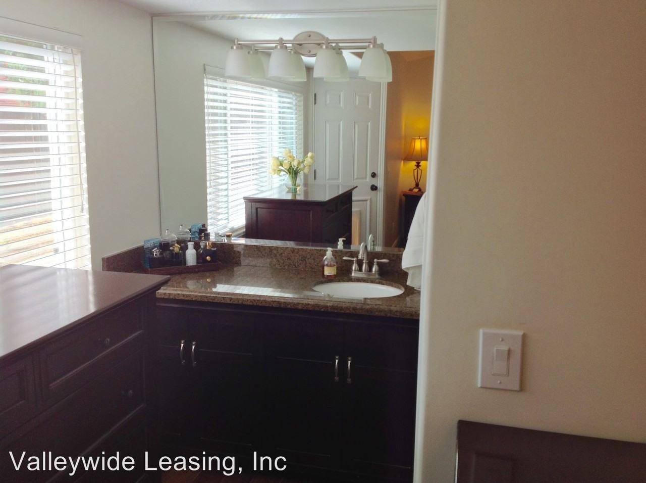 27703 Stowe Ln - Photo 3 of 7