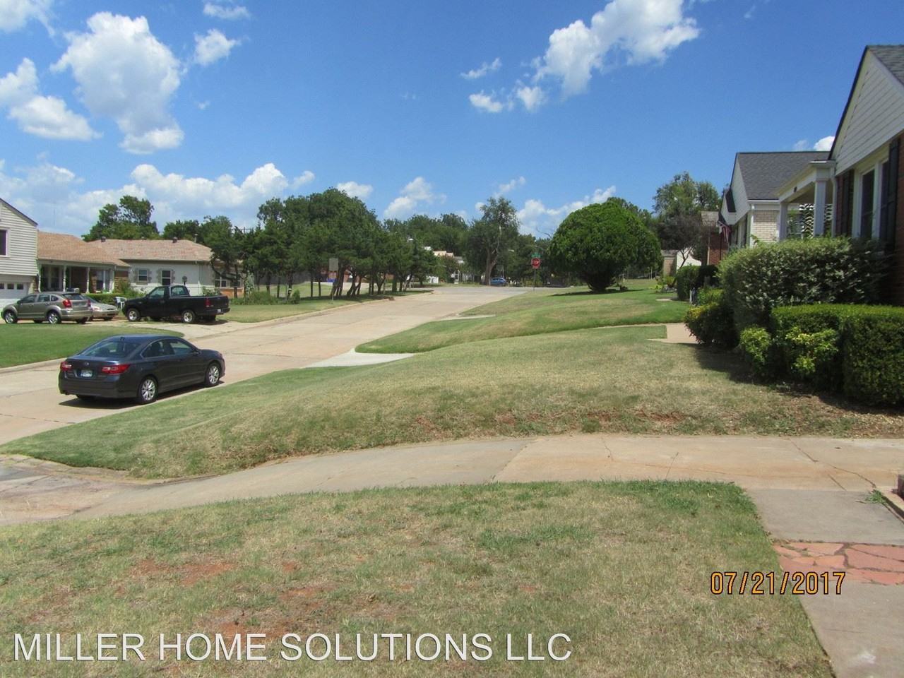 814 NW 48th St - Photo 3 of 18