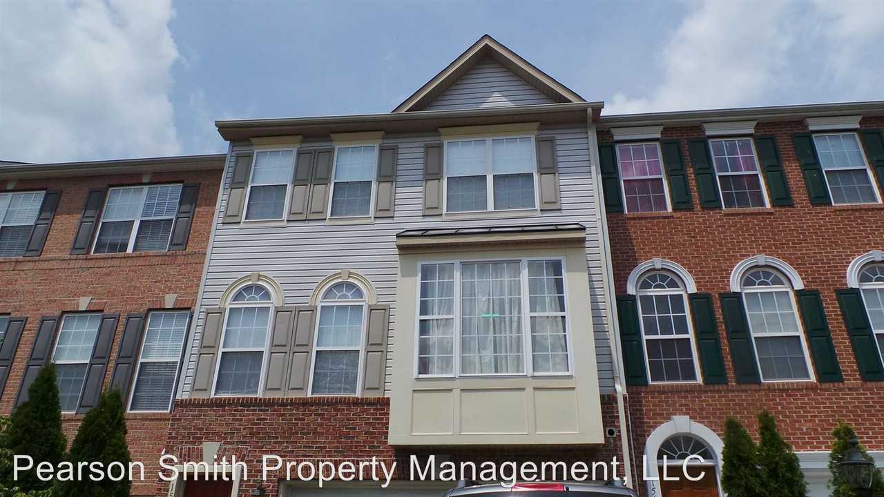 15677 William Bayliss Ct - Photo 2 of 17