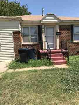 2631 NE 18th St - Photo 3 of 3