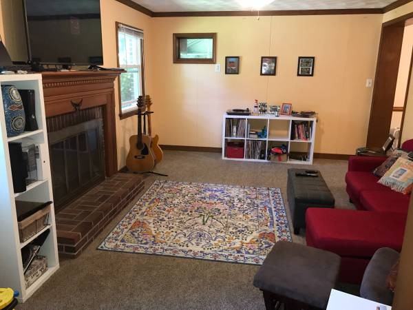 5124 Alberene Rd - Photo 3 of 9