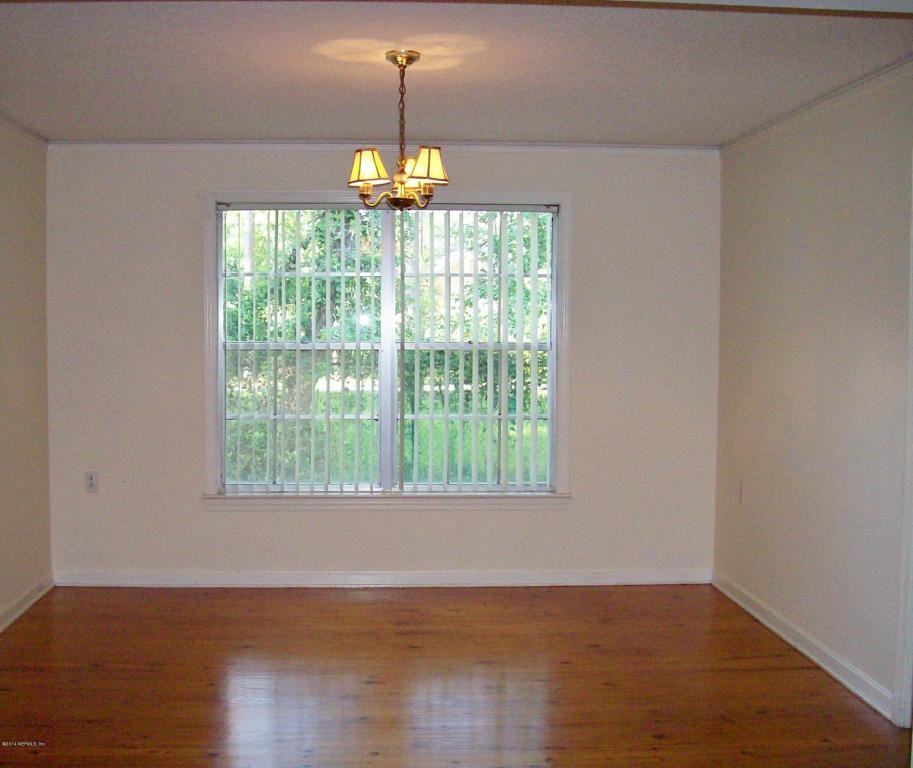 2580 Hickory Bluff Ln - Photo 3 of 13