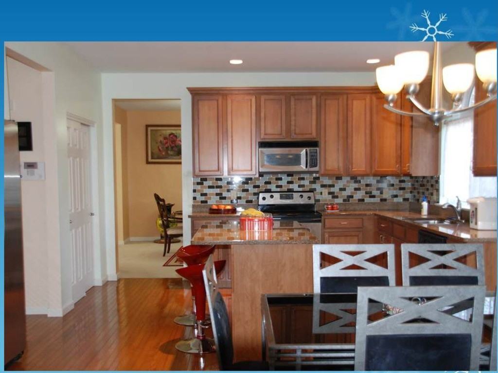 10461 savannah ave - Photo 3 of 9