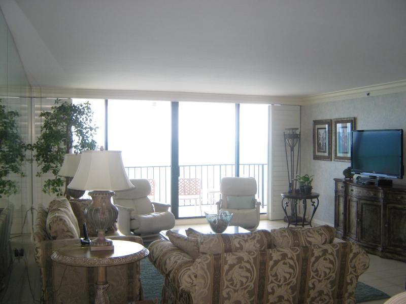 100 South Beach Road #602 - Photo 3 of 12