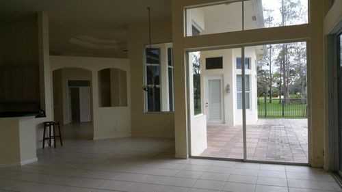 17075 Gulf Pine Cir - Photo 2 of 4