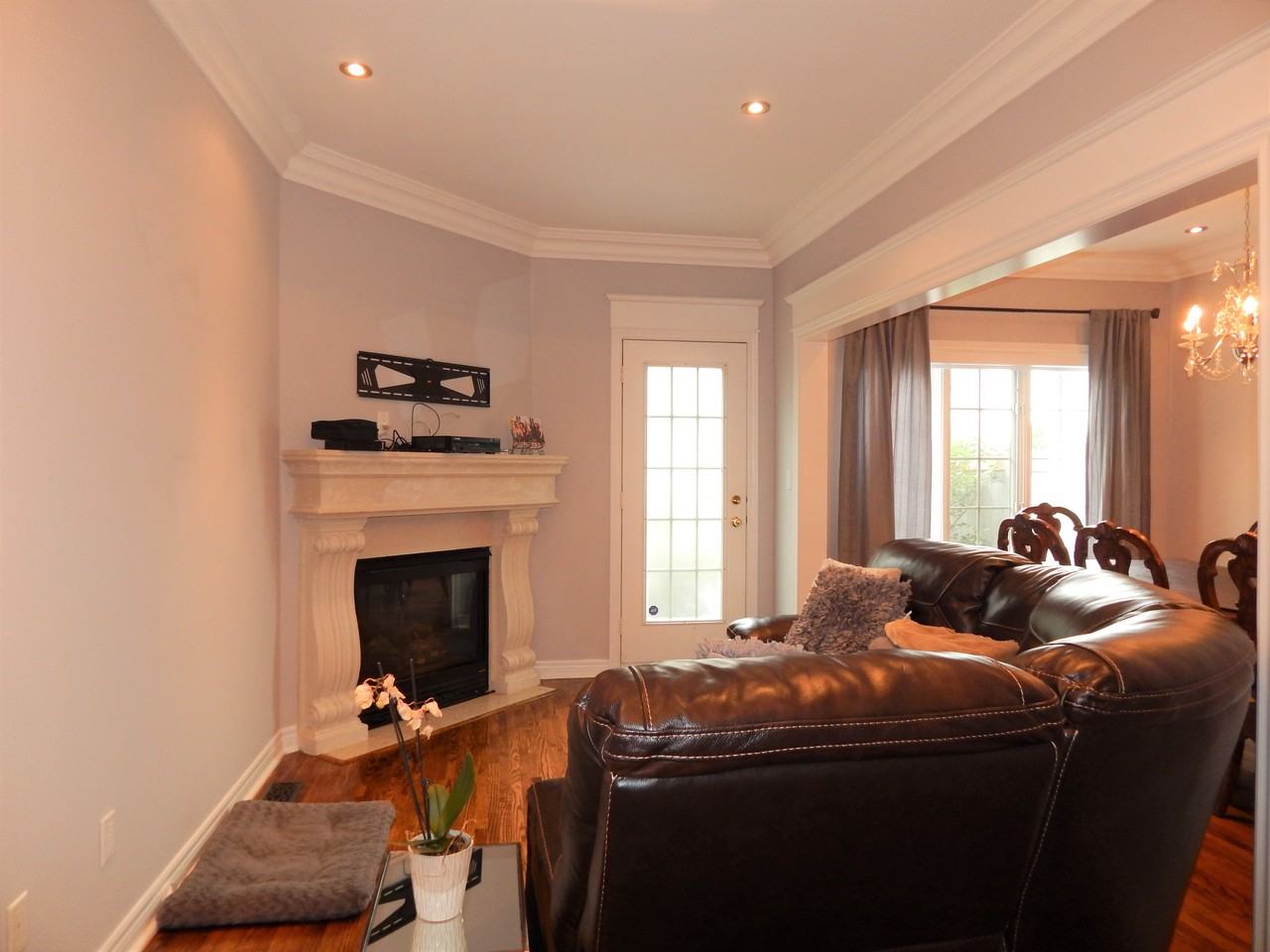 106 Kingsbridge Circle - Photo 3 of 10