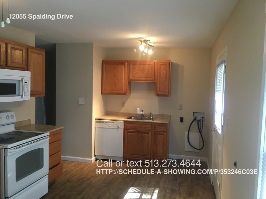 12055 Spalding Dr - Photo 3 of 8