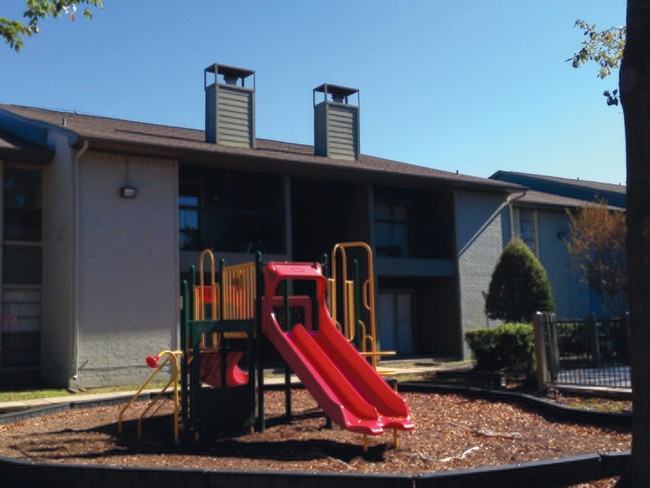 Forest Pointe - Photo 3 of 8