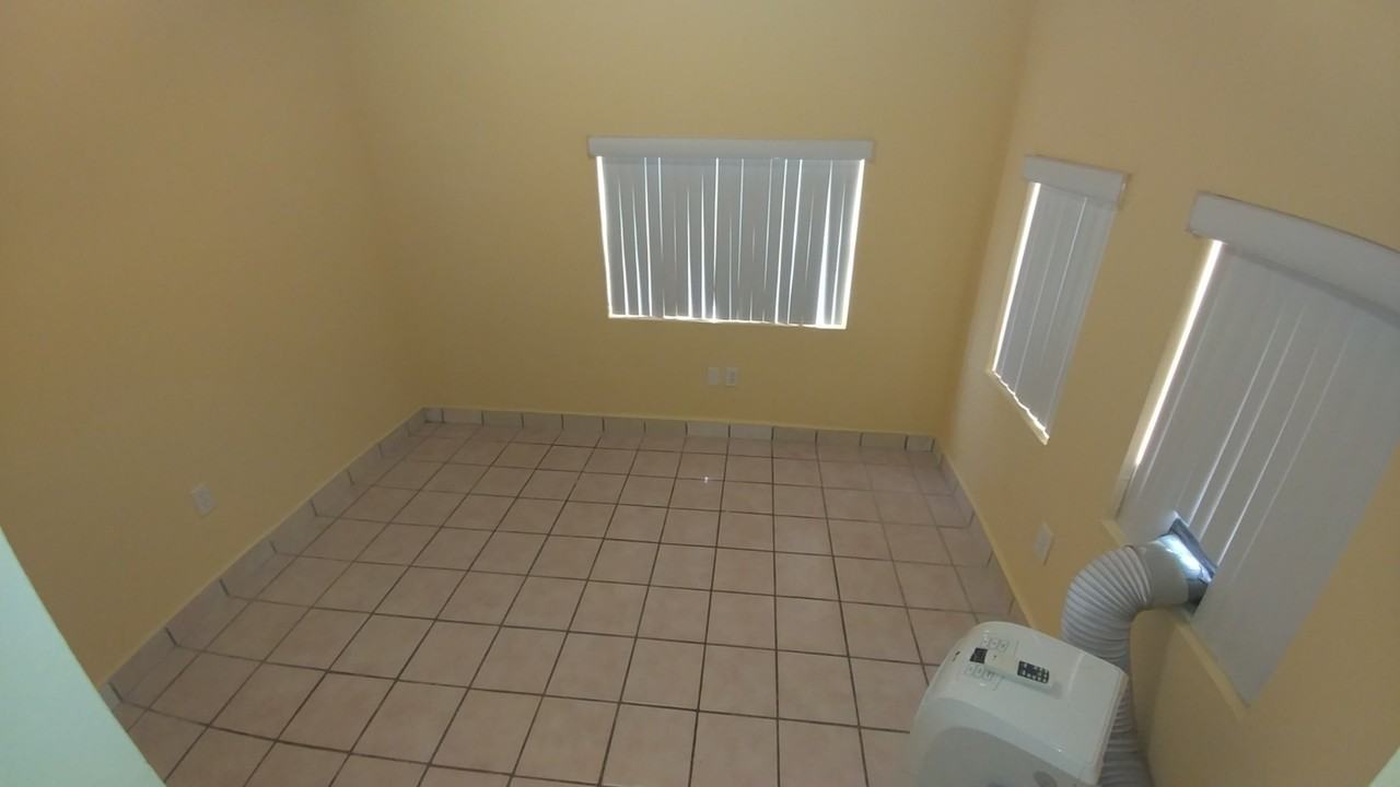 219 Southwest 9th Avenue - Photo 3 of 3