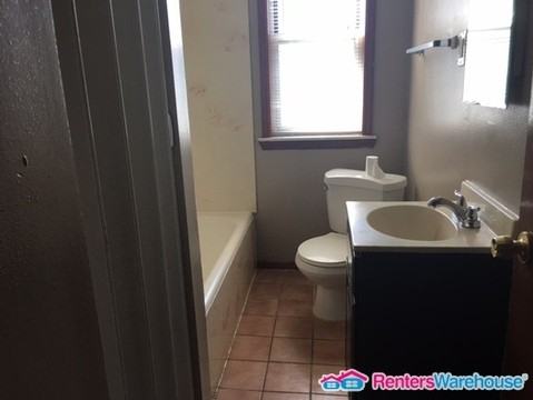 100 Bernhardt Ave - Photo 3 of 9