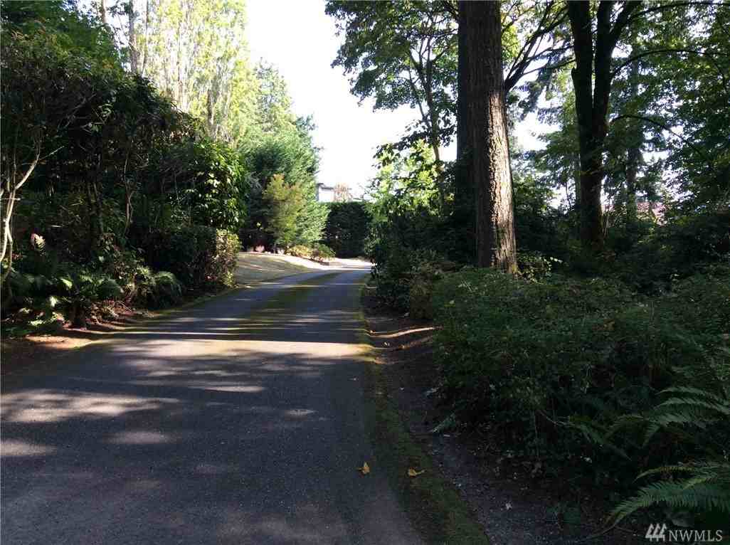 10023 NE Point View Dr - Photo 2 of 17