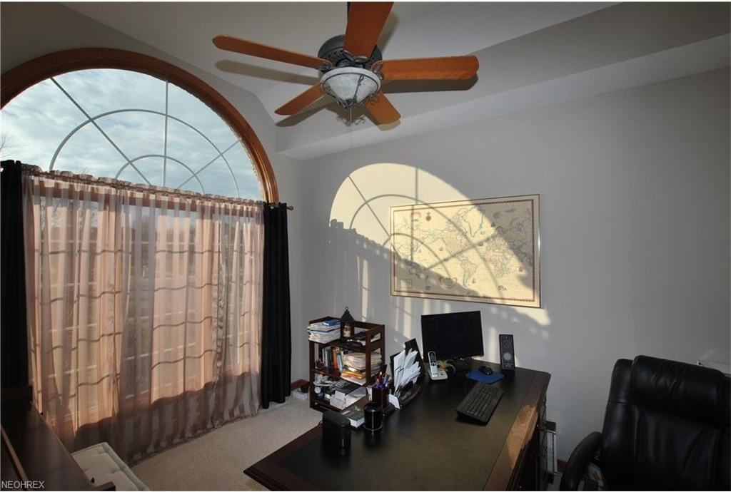 17267 Creekside Cir - Photo 3 of 26